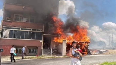 Alevler binaya ulaştı, mahallede panik yaşandı