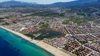 Kuşadası’nın tek lagünü Kocagöl alarm veriyor