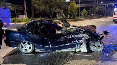 Hurdaya dönen otomobilden yaralı kurtuldu