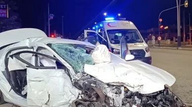 Bursa’da otomobil ile cip çarpıştı: 2 ölü, 2 yaralı