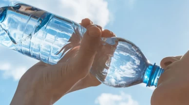 Çok su içmek zararlı mı? Vücudun verdiği işaretlere dikkat