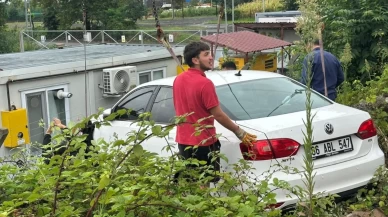 Otomobil, minibüs ve tır birbirine çarptı, 11 yaralı!