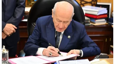 Çerçeve yasaya ilk imza MHP Lideri Devlet Bahçeli'den
