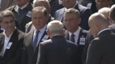 Özel ve Kılıçdaroğlu aynı törende: Dikkat çeken tokalaşma