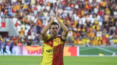 İsmail Köybaşı futbola veda etti