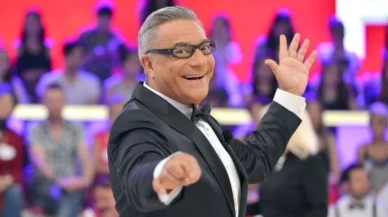 Mehmet Ali Erbil yıllar sonra sahnelere döndü!