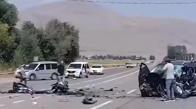 Van’da 2 hafif ticari araç çarpıştı: 2 ölü, 9 yaralı