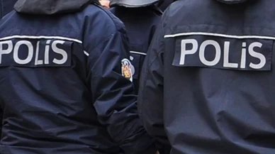 Ruhsatsız silahlar ve 4 sikke bulundu