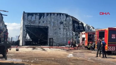 Kocaeli’de kimyevi ürün fabrikası alevlere teslim oldu
