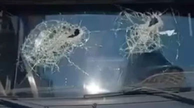 Adana’da şoförü darbedip dolmuşun camlarını kırdı