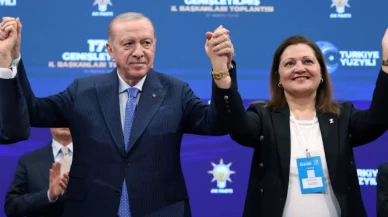 BURCU KÖKSAL KİMDİR, HANGİ PARTİLİ? Afyonkarahisar Belediye Başkanı Burcu Köksal kaç yaşında, nereli ve eşi kim?