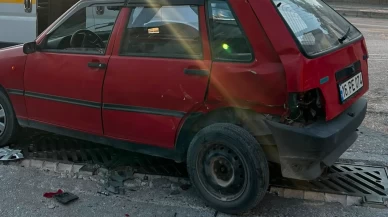 İnegöl'de kontrolsüz kavşakta zincirleme kaza