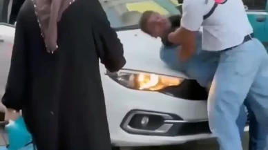 Antalya’da yol verme kavgası kamerada
