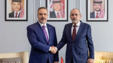 Bakan Fidan, Amman'da Ürdün Dışişleri Bakanı Safadi ile görüştü