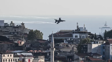 SOLOTÜRK İstanbul semalarında nefes kesti
