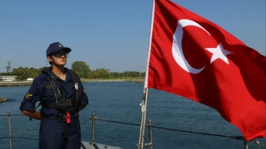 İlk kez kadın adaylar kabul edildi! Geleceğin deniz astsubayları zorlu eğitimden geçiyor