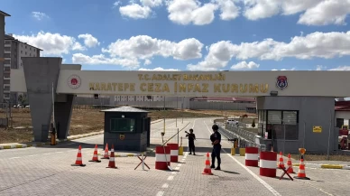 Cem Küçük ve Sinem Dedetaş, Çorlu'daki cezaevine konuldu
