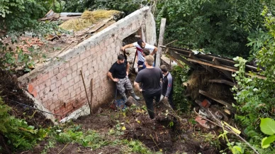 Ordu’da heyelan ahırı toprak altında bıraktı