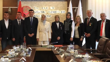 Bakan Göktaş’tan şehit aileleri ve gazilere mesaj: 'Hiçbirini yalnız bırakmayacağız'