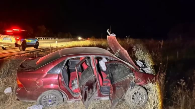 Şarampole savrulan otomobilde 3 kişi yaralandı