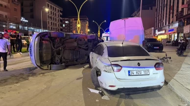 Park halindeki araçlara çarpan otomobil devrildi:4 yaralı
