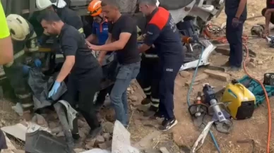 Batman’da devrilen TIR’ın sürücüsü hayatını kaybetti
