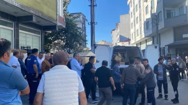 80 yaşındaki adam eşini bıçaklayarak öldürdü