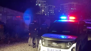 Evinde bıçaklanan 12 yaşındaki çocuk hastaneye kaldırıldı, polis kaçan şüpheliyi arıyor
