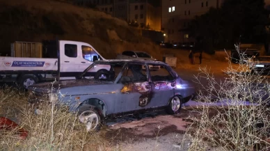 Nevşehir’de park halindeki otomobil alevlere teslim oldu