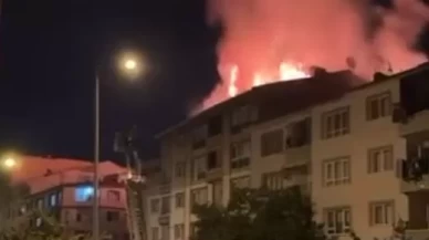 Ankara’da apartman çatısında yangın çıktı