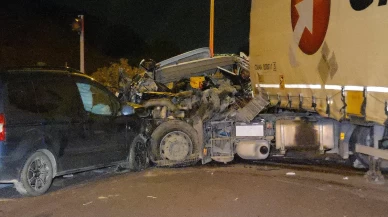 Feci kaza otoyolu kilitledi! 1 kişi öldü, 7 kişi yaralandı