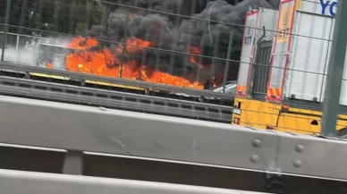 Bakırköy’de İETT otobüsü alev alev yandı!