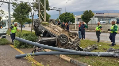 Manisa’da kontrolden çıkan otomobil takla attı: Sürücü ağır yaralı