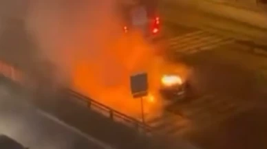 Taksim güzergahında korkutan yangın