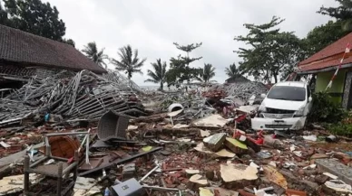 Endonezya’da korkutan deprem!