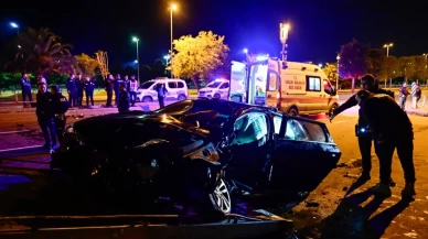 İki araç çarpıştı, 2'si ağır 9 kişi yaralandı!