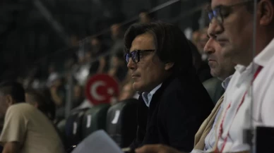 Montella, Kocaelispor-Samsunspor maçında tribünde