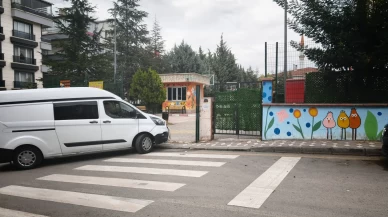 Eski eşini okul bahçesinde bıçakladı!