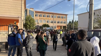 Turgutlu'da okul önünde silah ihbarı! Veliler çocuklarına ulaşmak için okula koştu