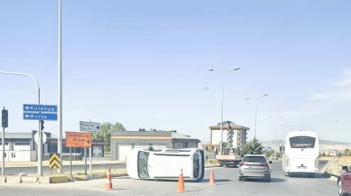 Eskişehir’de SUV ile hafif ticari çarpıştı: 5 yaralı
