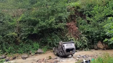 Trabzon’da hafif ticari araç dereye yuvarlandı: 5 kişi yaralandı