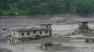 Nepal'deki sel felaketi Çin'i vurdu