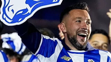 Porto, Benfica'yı 3 golle devirdi