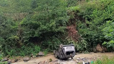 Trabzon’da hafif ticari araç dereye yuvarlandı: 5 kişi yaralandı