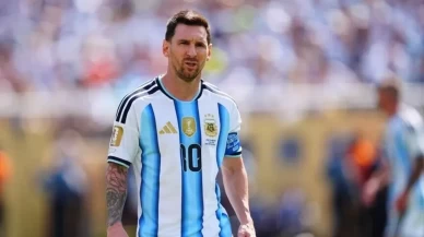 Lionel Messi Inter Miami'de 100. golünü atıp 48. kupasını havaya kaldırdı!