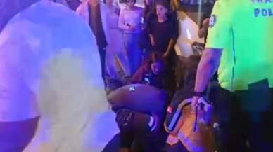 Anne ve oğluna motosiklet çarptı: 1 yaralı