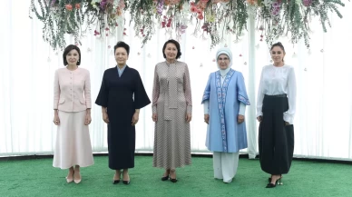 Emine Erdoğan Bişkek'te lider eşleriyle etnik el sanatları sergisini ziyaret etti