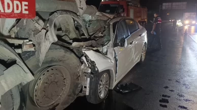 Yakıt tankerine çarpan otomobilin sürücüsü hayatını kaybetti