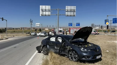 Çorum’da iki otomobil çarpıştı: 5 yaralı