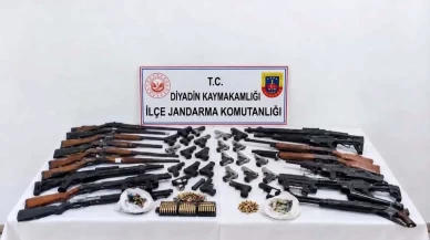 Kaçakçılığa büyük darbe! 41 silah ve mühimmat ele geçirildi